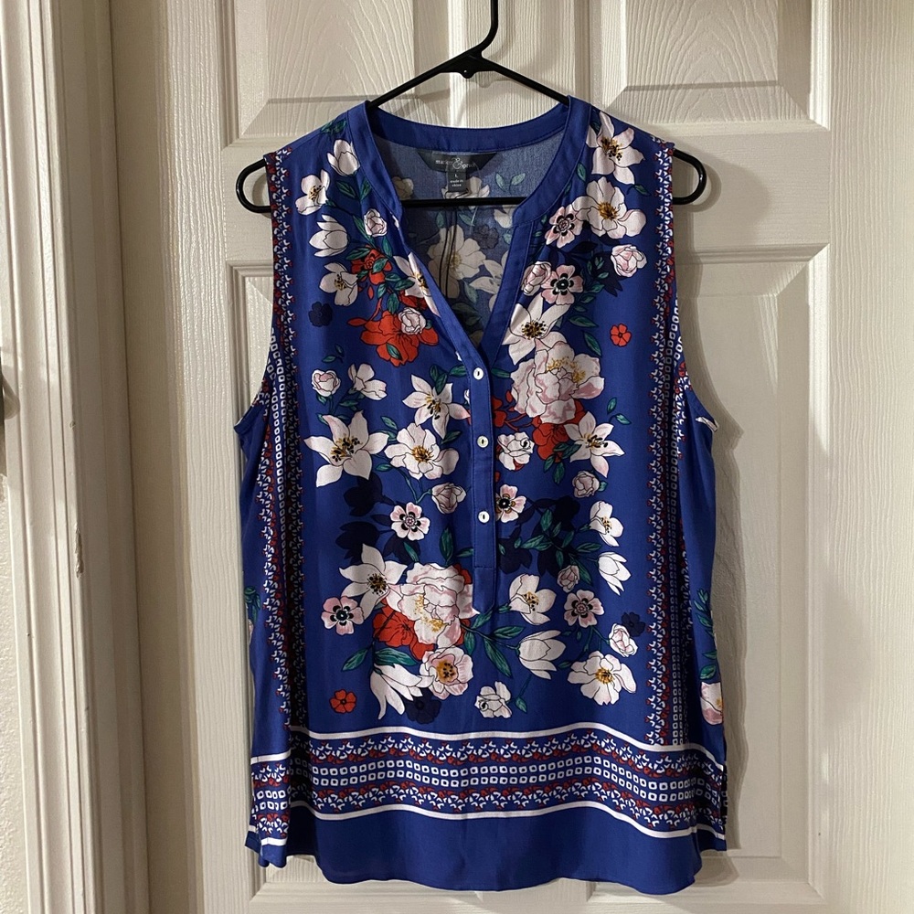 NWT MARKET & SPRUCE Floral Tank Top 3 Button down, Sz L.